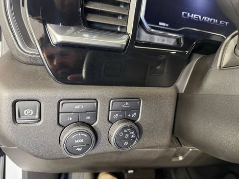 Used 2025 Chevrolet Silverado 1500 RST w/ Protection Package AWD/4WD image 20