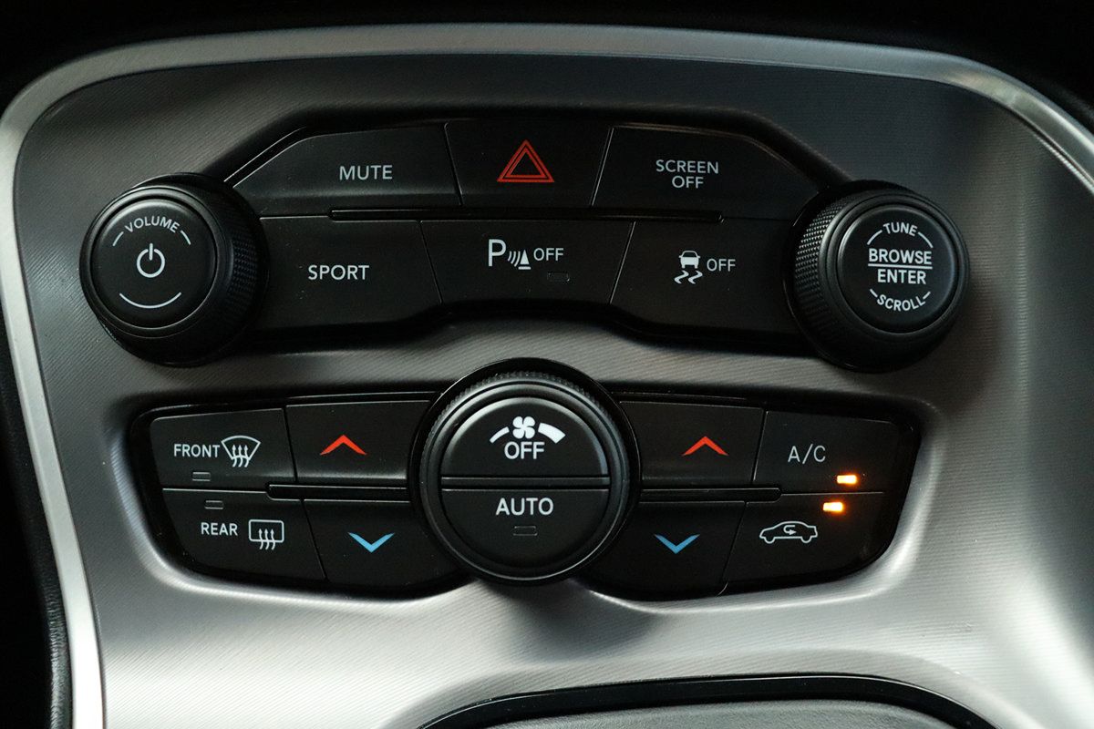 Used 2022 Dodge Challenger R/T RWD image 28