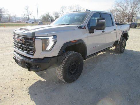 New 2026 GMC Sierra 2500 AT4X image 11