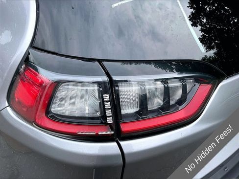 Used 2020 Jeep Cherokee Limited AWD/4WD image 23