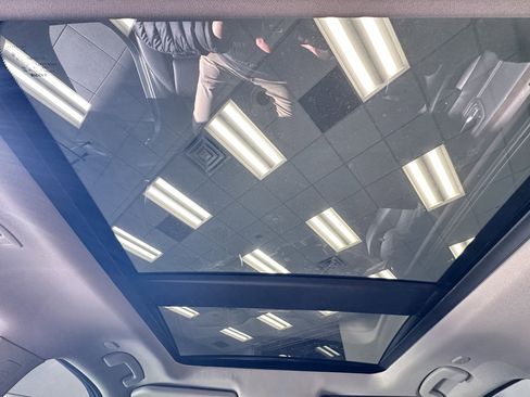 Used 2023 Nissan Rogue SV w/ SV Premium Package image 10