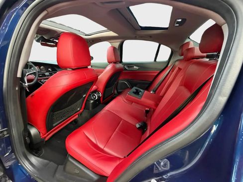 Used 2019 Alfa Romeo Giulia RWD image 13