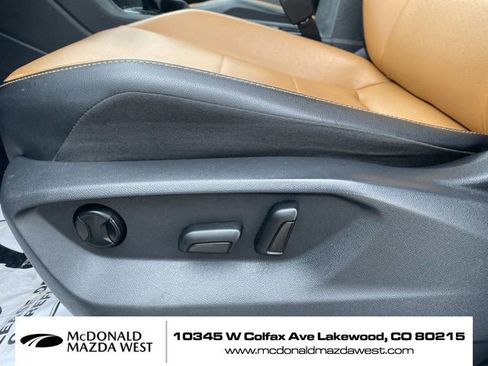 Used 2019 Volkswagen Tiguan SE w/ Panoramic Sunroof Package AWD/4WD image 13