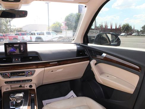 Used 2020 Audi Q5 2.0T Premium image 24