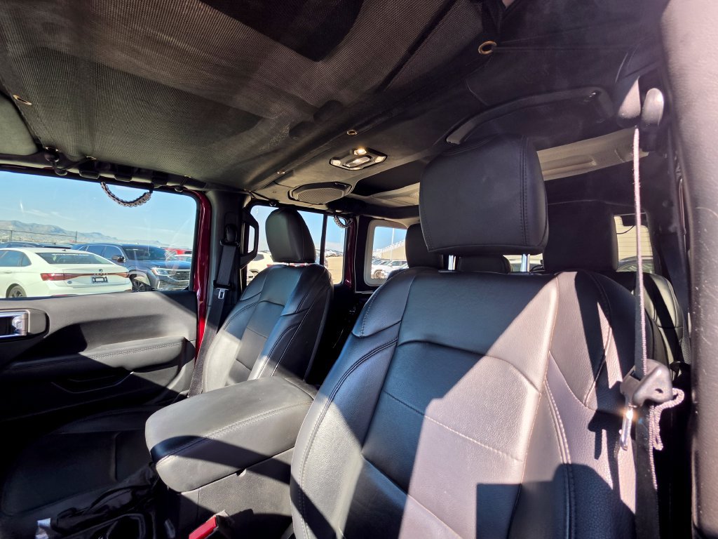 Used 2021 Jeep Wrangler Unlimited Sahara AWD/4WD image 11