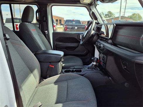Certified 2024 Jeep Wrangler Unlimited Rubicon image 15