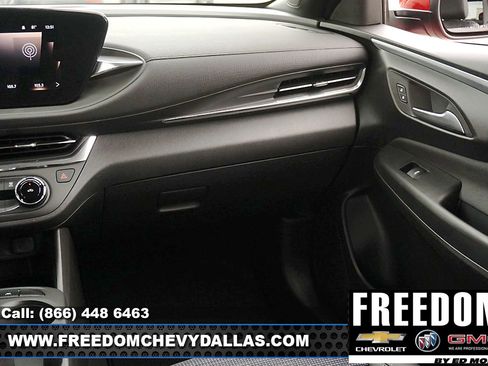 New 2026 Buick Envista Preferred FWD image 34