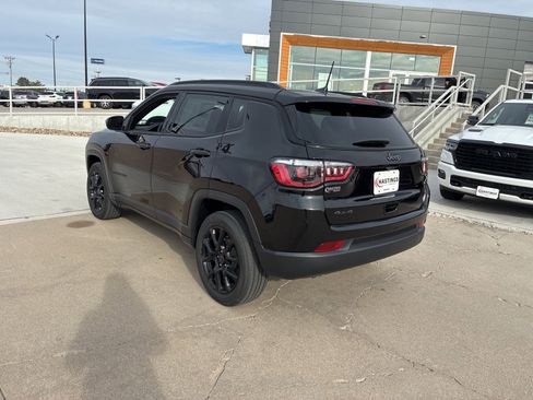 New 2026 Jeep Compass Latitude image 3