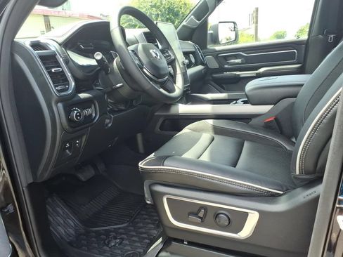 Used 2025 RAM 1500 Laramie w/ Night Edition AWD/4WD image 13