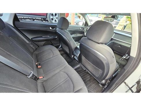 Used 2019 Kia Optima LX image 15