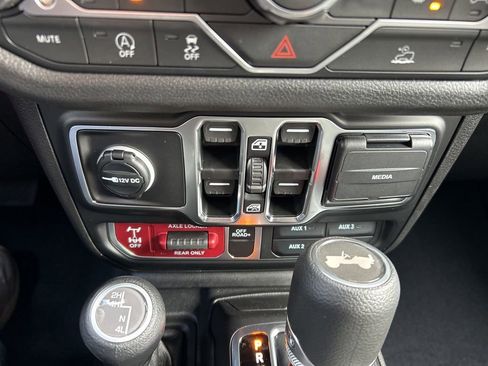 New 2026 Jeep Wrangler Unlimited Sport AWD/4WD image 31