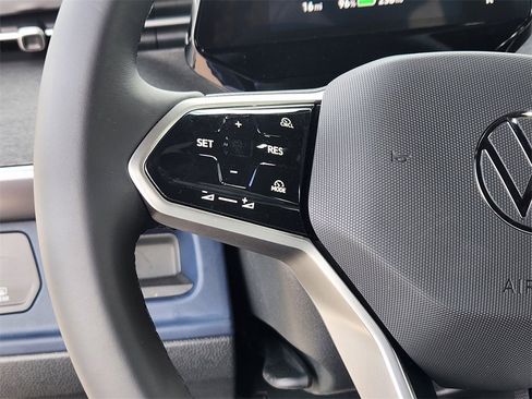 New 2025 Volkswagen ID. Buzz Pro S image 8