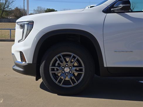 Used 2025 GMC Acadia Elevation image 29