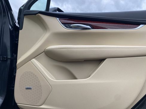 Used 2019 Cadillac XT5 Luxury image 14