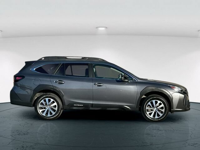 Used 2024 Subaru Outback Premium AWD/4WD image 7