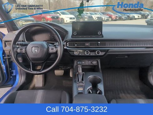 Used 2023 Honda Civic Sport image 18