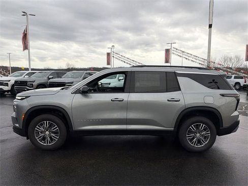 New 2026 Chevrolet Traverse LT w/ Driver Confidence Package image 6