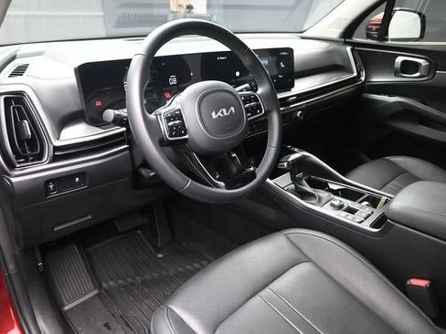 Used 2025 Kia Sorento S FWD image 20