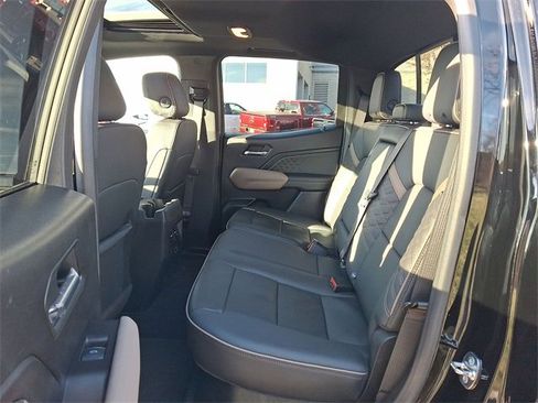 Certified 2024 GMC Canyon Denali image 24