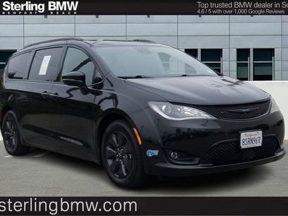 Used 2020 Chrysler Pacifica Limited w/ Advanced Safetytec Group