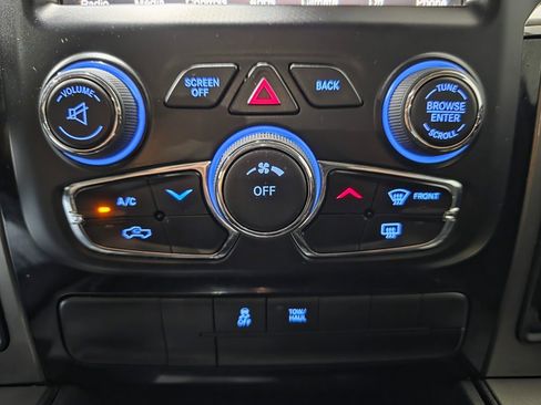 Used 2017 RAM 1500 Sport image 36
