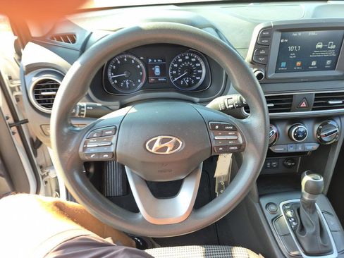 Used 2019 Hyundai Kona SE FWD image 20