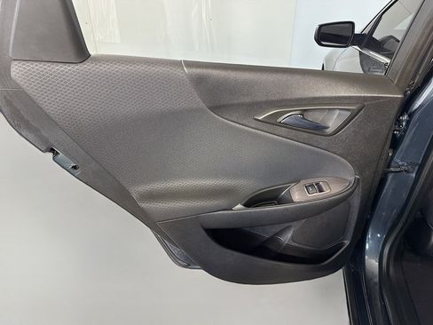 Used 2019 Chevrolet Malibu Hybrid image 26