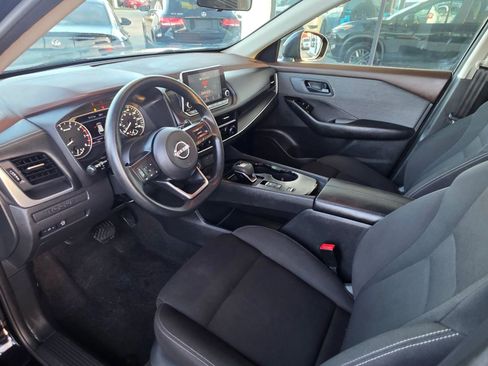 Used 2023 Nissan Rogue S image 16