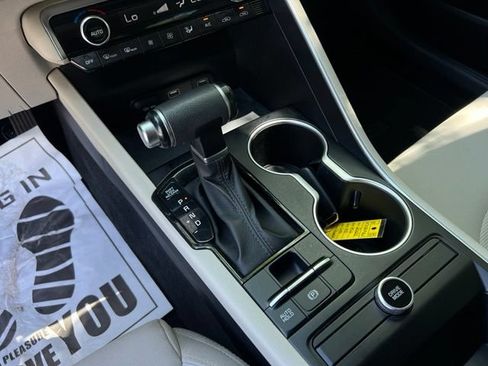 Used 2022 Kia K5 LXS FWD image 37
