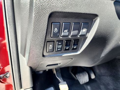 Used 2012 Nissan Murano LE w/ Platinum Pkg image 17