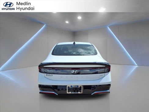 Used 2024 Hyundai Sonata SEL image 4