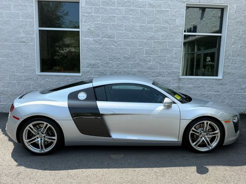 Used 2011 Audi R8 V8 image 20
