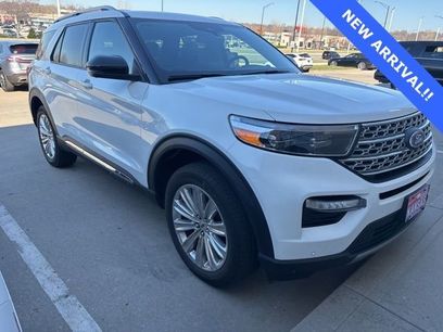 Used 2023 Ford Explorer Limited w/ Limited Technology Package
