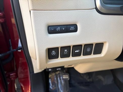Used 2020 Nissan Murano SL FWD image 19