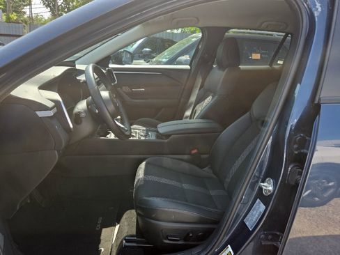 Used 2025 MAZDA CX-50 AWD 2.5 S w/ Preferred Package image 3