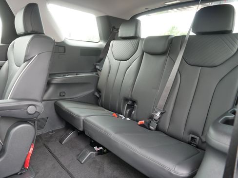 Certified 2025 Hyundai Palisade SEL AWD/4WD image 17