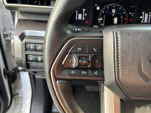 Used 2025 Toyota 4Runner SR5 AWD/4WD image 20