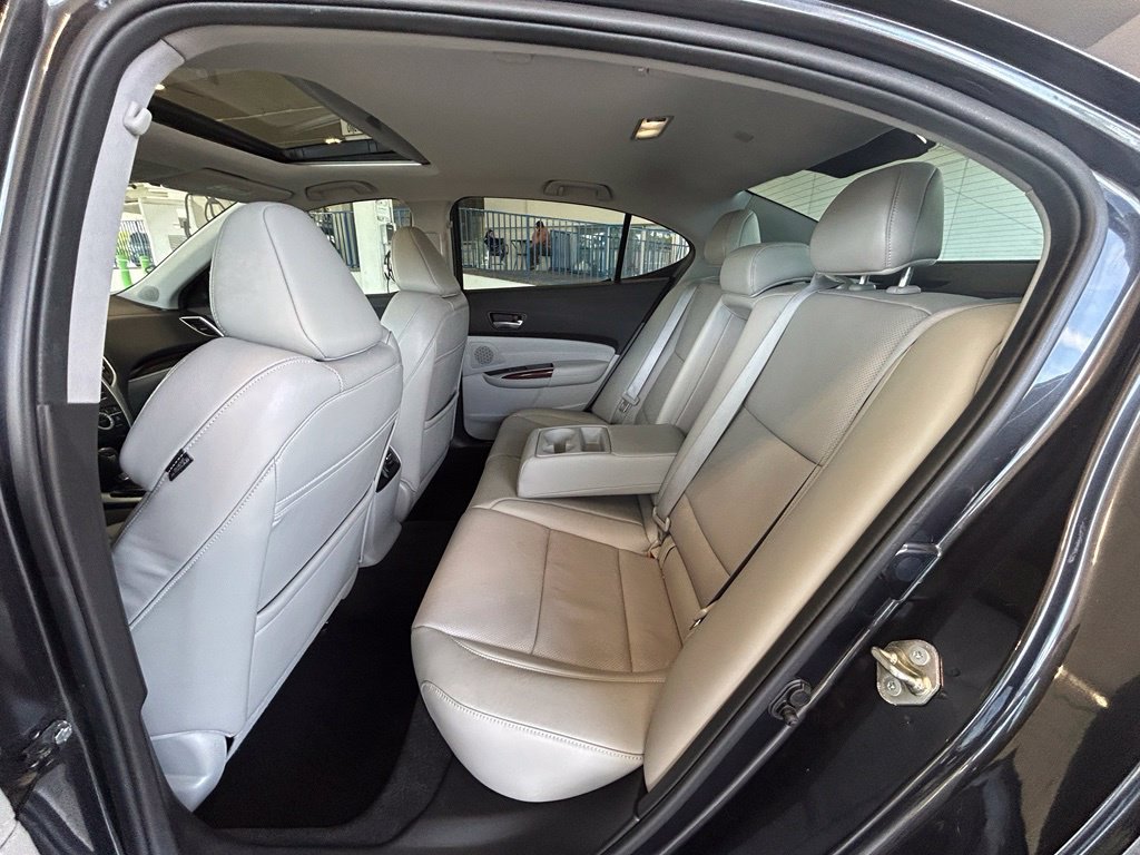 Used 2015 Acura TLX w/ Technology Package FWD image 31