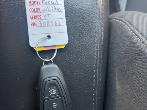 Used 2016 Ford Focus ST FWD image 41