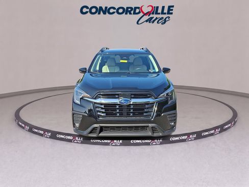 Certified 2023 Subaru Ascent Limited AWD/4WD image 3