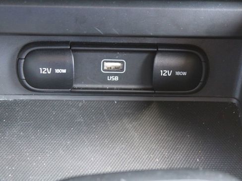 Used 2025 Kia Soul LX w/ LX Technology Package image 33