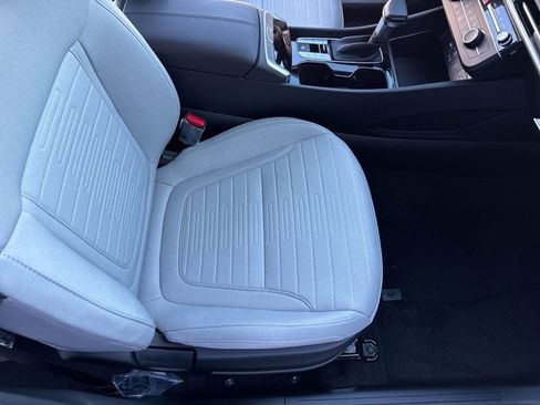 Certified 2025 Hyundai Santa Cruz SE AWD/4WD image 17