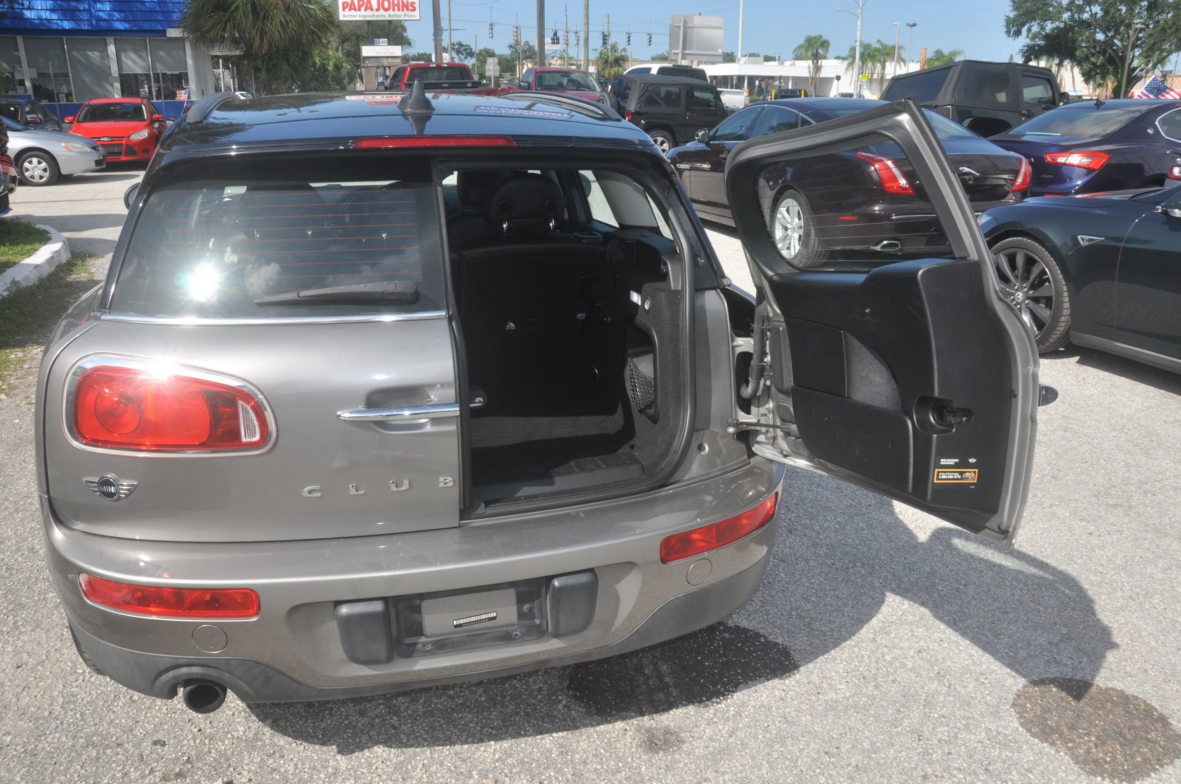 Used 2016 MINI Cooper Clubman FWD image 11