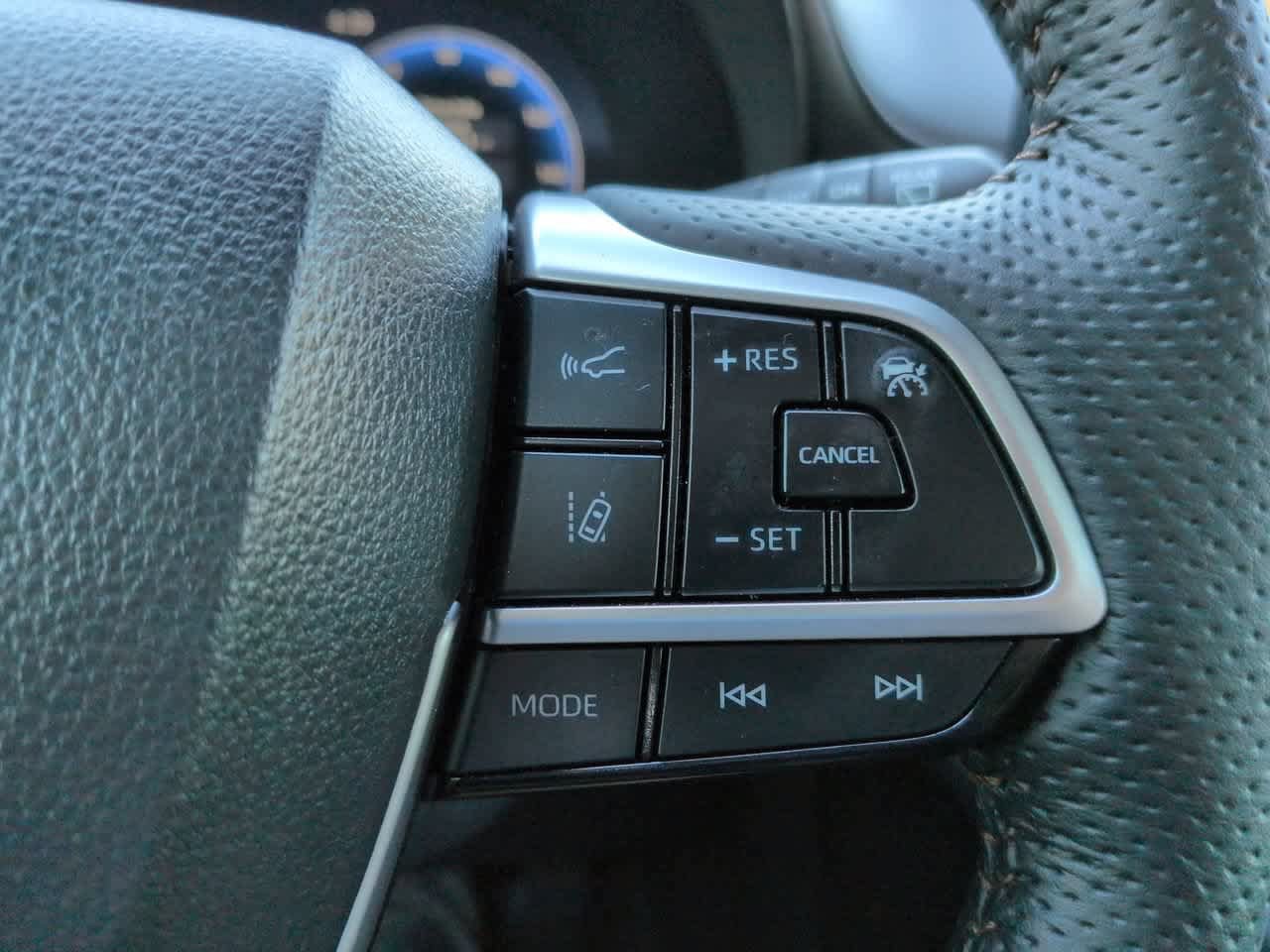 Used 2026 Toyota Sienna Platinum AWD/4WD image 26