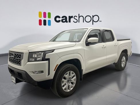 Used 2022 Nissan Frontier SV image 1