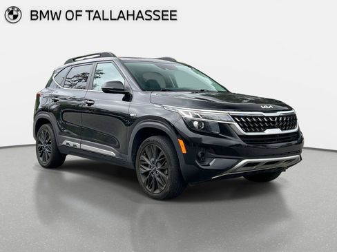 Used 2022 Kia Seltos Nightfall Edition AWD/4WD image 4