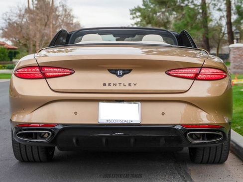 Used 2026 Bentley Continental GTC image 7