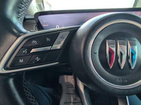 Used 2024 Buick Envision Preferred image 28