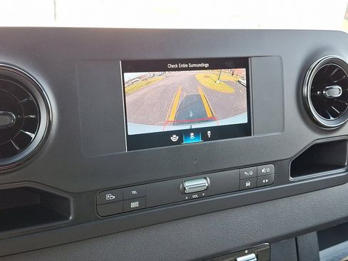 Used 2024 Mercedes-Benz Sprinter 144 Cargo image 16