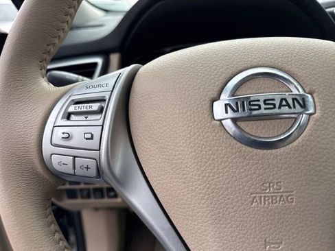 Used 2014 Nissan Rogue SL w/ SL Premium Package image 39